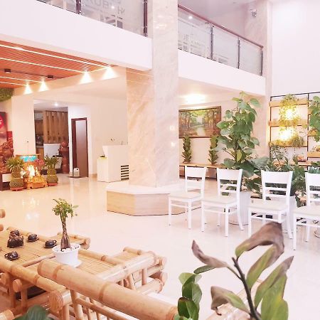 Hanz Hotel Nha Trang Buitenkant foto
