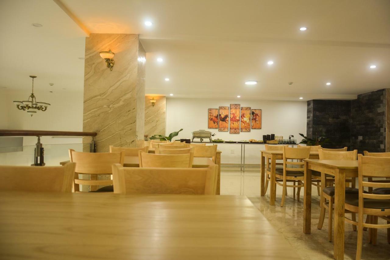 Hanz Hotel Nha Trang Buitenkant foto